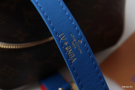 LOUIS TOILETRY LVXNBA VUITTON BAG 0402